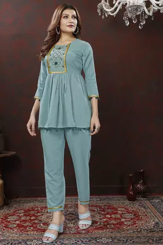Sky blue handwork cotton co-ord set with two pocket