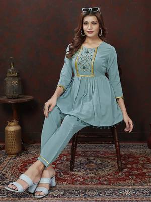 Sky blue handwork cotton co-ord set with two pocket 3