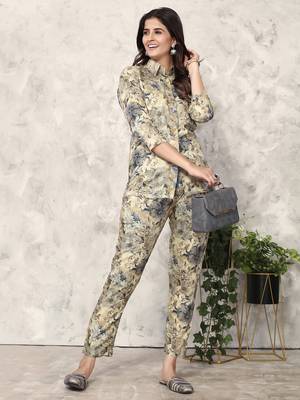 Beige printed riyon co-ord set with two pocket 2