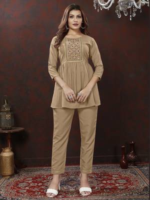 Light coffee handwork cotton co-ord set with two pocket 1