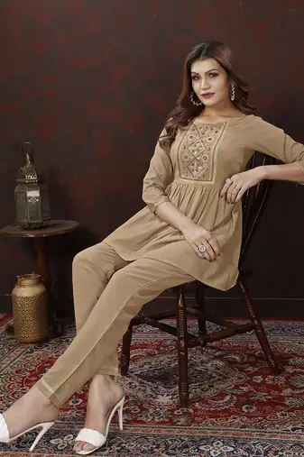 Light coffee handwork cotton co-ord set with two pocket