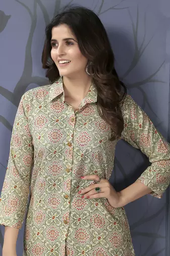 Meadow green printed riyon co-ord set with two pocket