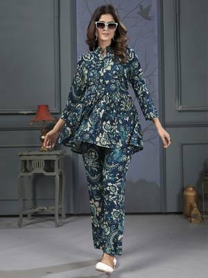 Blue printed riyon co-ord set with two pocket 1