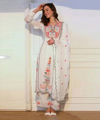 White floral embroidered kurta set with duppata and palazzo pant 1
