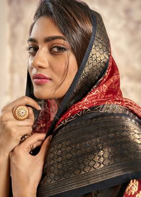 Red silk blend foil print saree 2