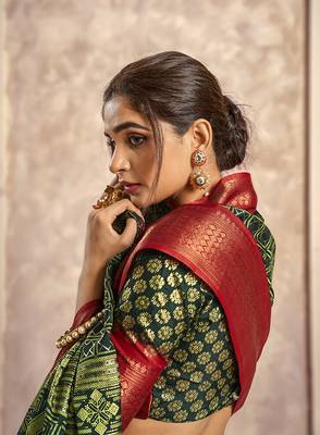 Dark green silk blend foil print  saree 2