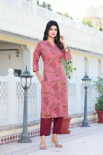 Women's Printed Cotton Straight Kurta Pant Set.