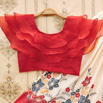Floral print lehenga set with ruffle blouse 2