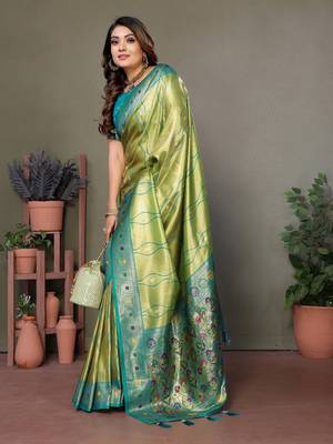 Parrot tissue silk leriya design art kanjeevaram silk saree 2