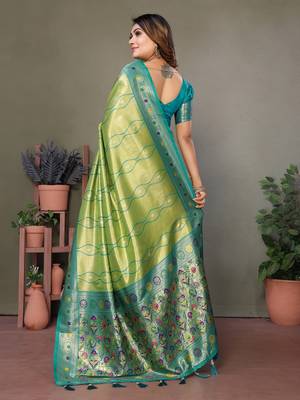 Parrot tissue silk leriya design art kanjeevaram silk saree 3