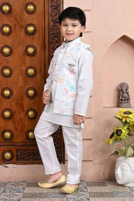 White floral cotton blend floral sequined shrug with kurta pajama set 3