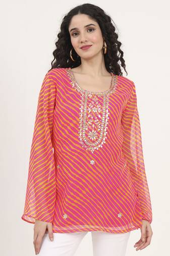 Divena pink leheriya gotta patti work geogratte round neck top