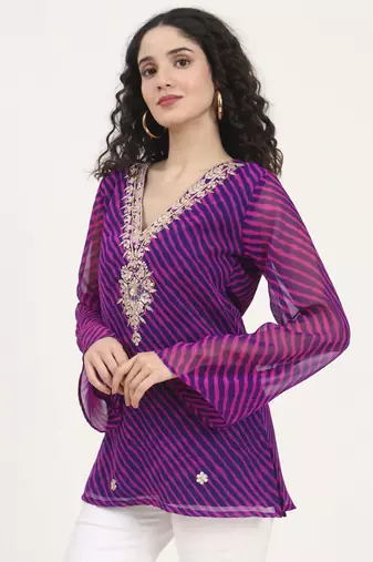 Divena purple leheriya gotta patti work geogratte v neck top