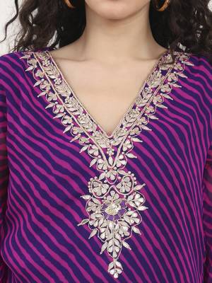 Divena purple leheriya gotta patti work geogratte v neck top 5