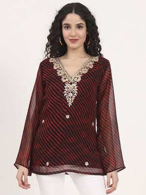 Divena black leheriya gotta patti work geogratte v neck top 1