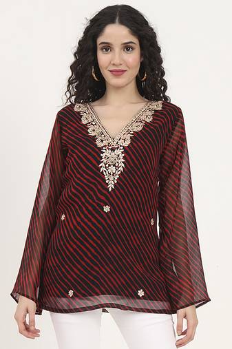 Divena black leheriya gotta patti work geogratte v neck top