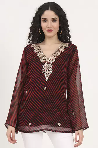 Divena black leheriya gotta patti work geogratte v neck top