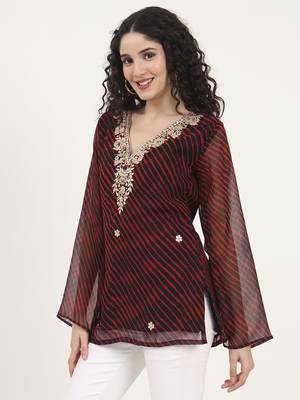 Divena black leheriya gotta patti work geogratte v neck top 4