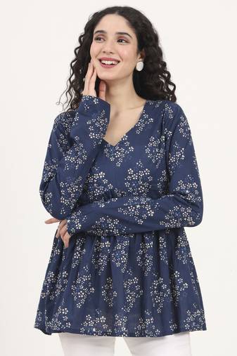 Divena blue floral printed v neck cotton top