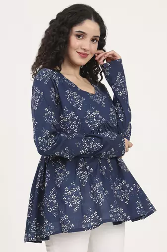 Divena blue floral printed v neck cotton top
