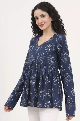 Divena blue floral printed v neck cotton top
