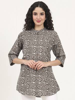 Divena dark grey geomatric printed cotton top 1
