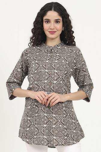 Divena dark grey geomatric printed cotton top