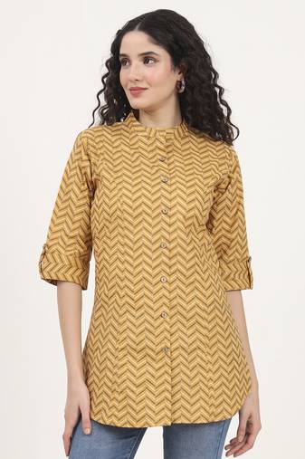 Divena yellow zigzag printed cotton top