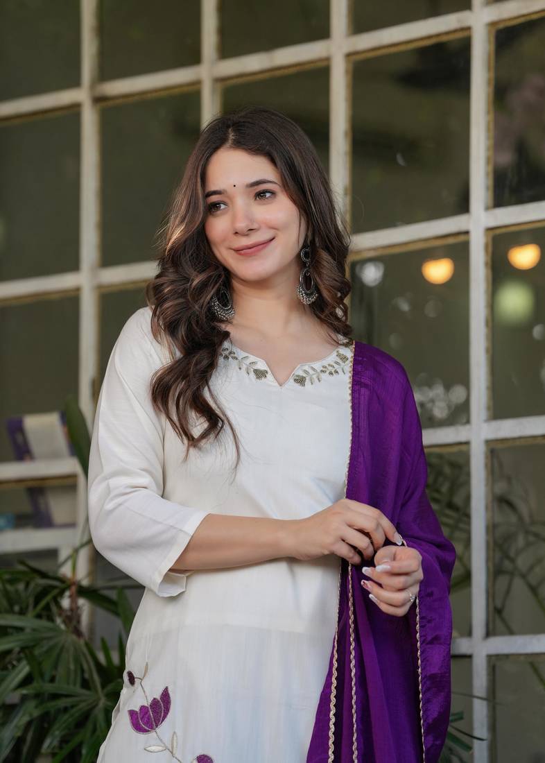 Beautiful Thread Work Viscose Rayon Fabric Straight Kurta, Pant and Dupatta Set