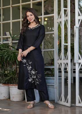 Beautiful Thread Work Viscose Rayon Straight Kurta Pant and Dupatta Set 3