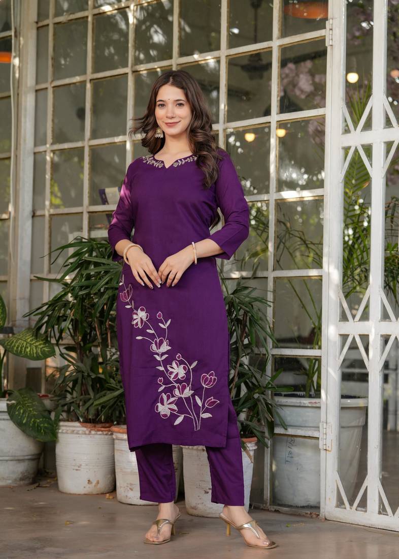 Beautiful Thread Work Viscose Rayon Fabric Straight Kurta, Pant and Dupatta Set