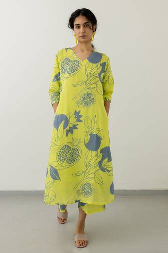 Women's Floral Printed Knee Length Rayon Kurta Set