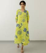 Women's Floral Printed Knee Length Rayon Kurta Set