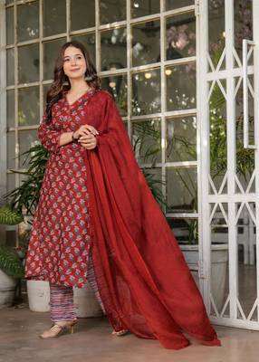 Women's Printed Pure Cotton Straight Kurta Pant and Dupatta Set 3