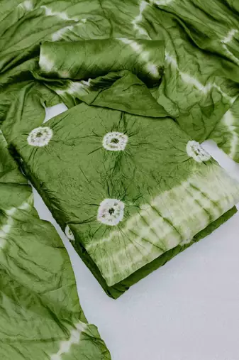 Women's green chanderi cotton bandhni unstitched dress material