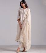 Fog beige woven kurta and contrast dupatta with hand work detailing