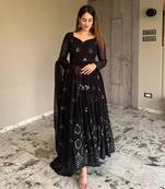 Presenting New      signer Anarkali Suit In New Fancy Style