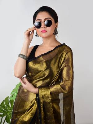 gold handloom tissue saree with unstitched blouse piece 5