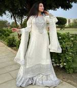 White faux georgette embroidered kurta wih pant & duppata