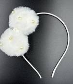 Viaana valvet bow hair band white color