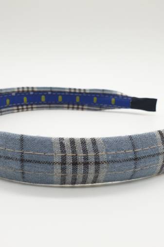 Blue hair band with black checks