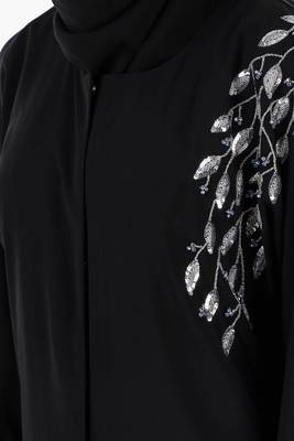Front Open Hand Leaf Embroidered Dubai Abaya 7
