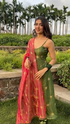 Green georgette embroidered kurta with pant and dupatta 2