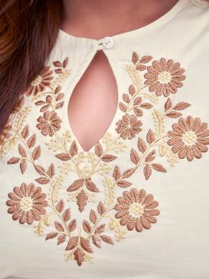 White cotton embroidered kurta with pant and dupatta 5