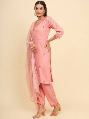 Light-pink cotton embroidered kurta with pant and dupatta 2