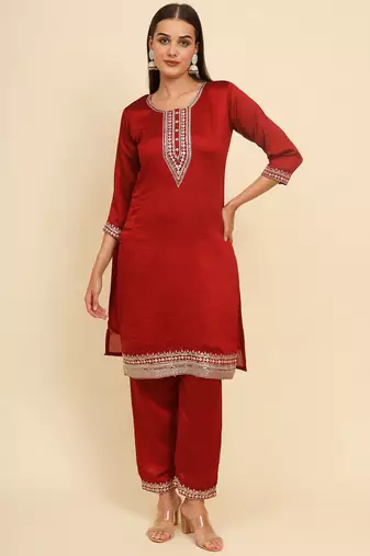 Red silk blend embroidered kurta with pant and dupatta