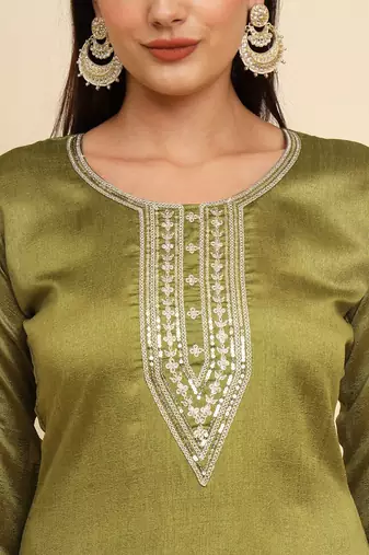 Green silk blend embroidered kurta with pant and dupatta