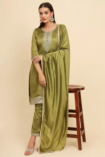 Green silk blend embroidered kurta with pant and dupatta