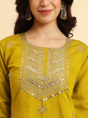 Olive Green silk blend embroidered kurta with pant and dupatta 4
