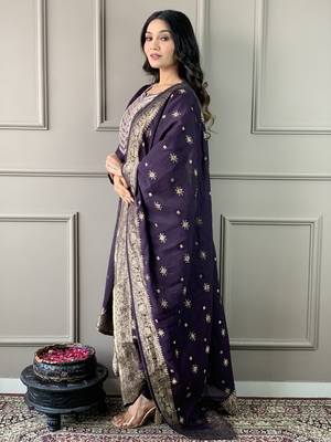 Purple chanderi embroidered kurta with pant and dupatta 2